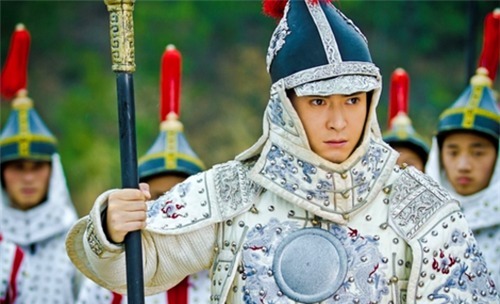 豪格|皇太极驾崩后,他的大儿子已经34岁,为何还是6岁的顺治当皇帝