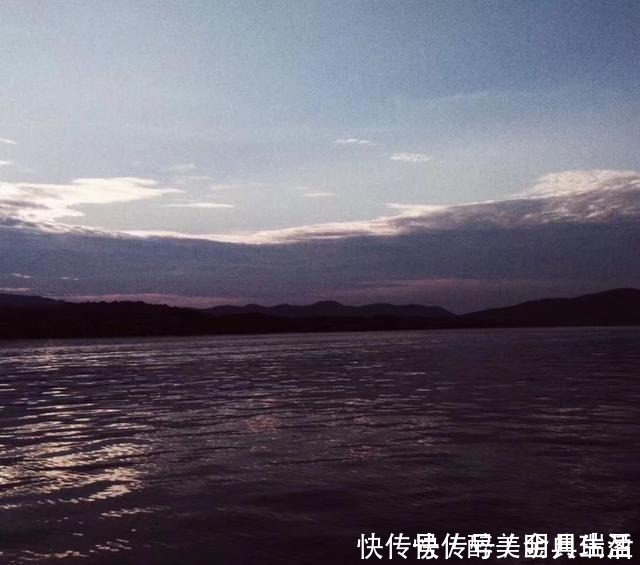 描写阳光明媚的句子