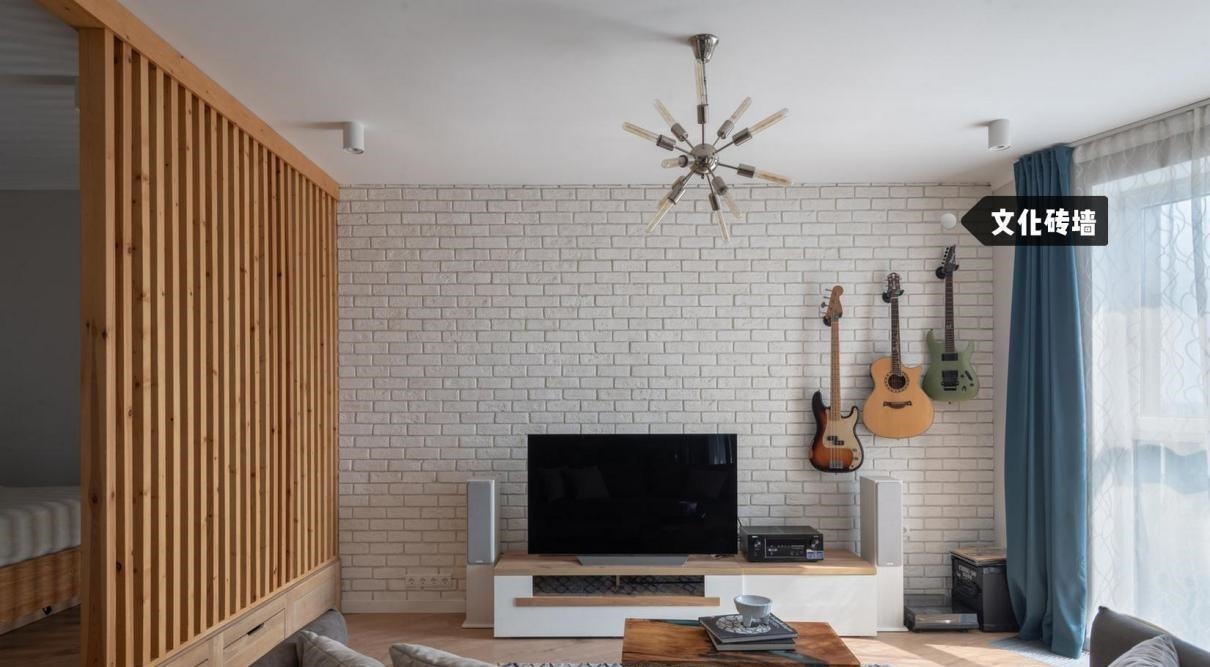 姑娘|一姑娘坚持将卧室抬高45公分做地台,亲朋好友纷纷夸赞:太有远见