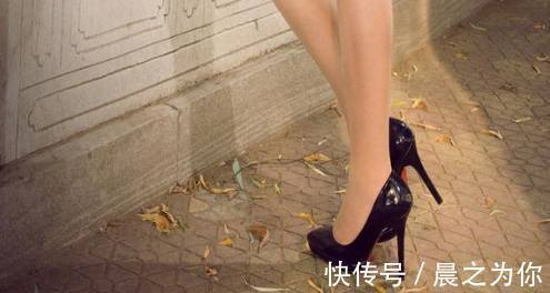 夏季 搭配高跟鞋秀出女神气质,美脚丫遇上薄款丝袜!