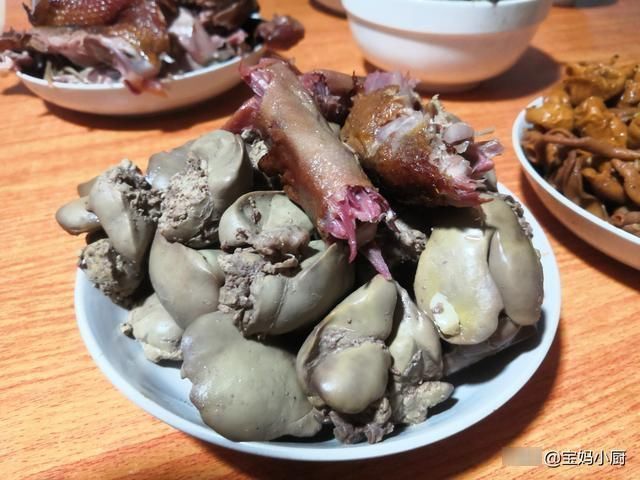 回内蒙第一餐，8道菜家常还实惠，朋友圈一晒：不敢吃，怕胖