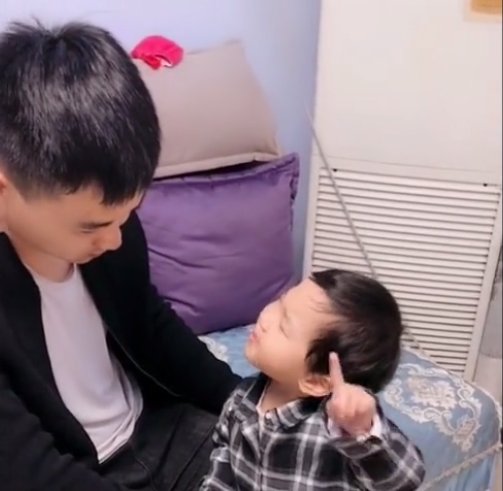 为什么孩子还小就有暴力倾向？父母的行为里，隐藏着孩子的未来