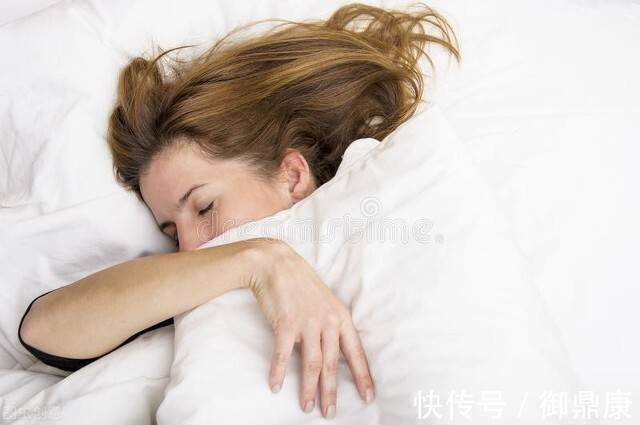 深度睡眠|睡眠时间越短,患高血压的风险越大吗?