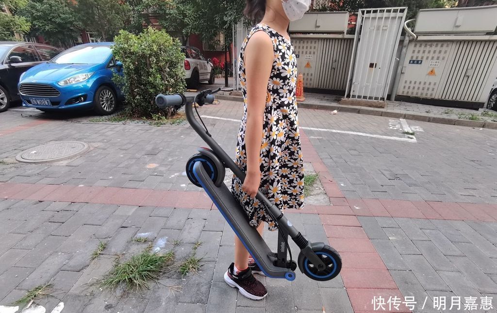 车把|女儿的暑假礼物,性能和安全都在线九号儿童电动滑板车E10体验