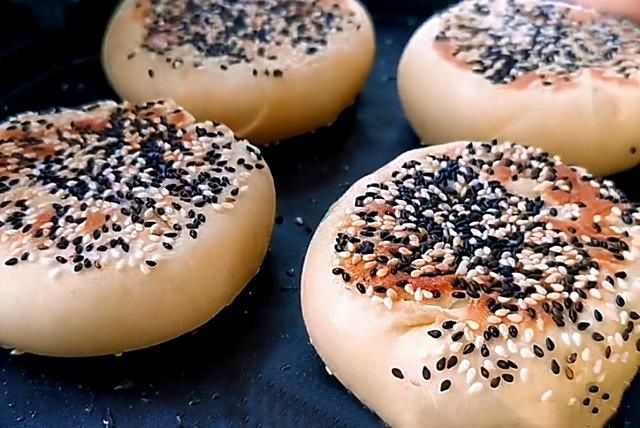 面食|早餐学会这样做,外酥里甜,营养好吃特解馋,出锅孩子抢着吃