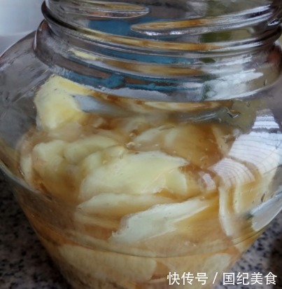 美味|夏季要多吃生姜,教你一个简单吃法,好吃美味,放再久都不变质!