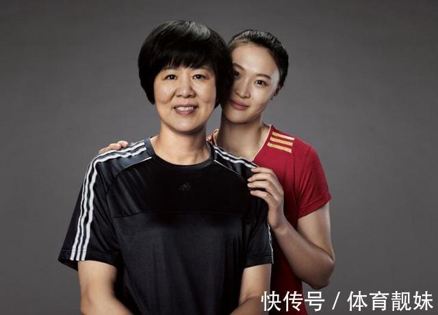 张然|不再忍气吞声!郎平隔空回应排协和91岁功勋批评,女排主帅有脾气