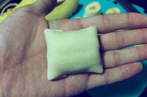 美味|剩下的饺子皮这样处理后，实在美味，好吃到你不想再包饺子