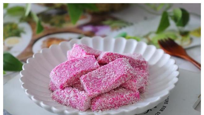 冷饮|一个火龙果,一盒牛奶,教你新吃法,入口即化,比冰淇淋好吃