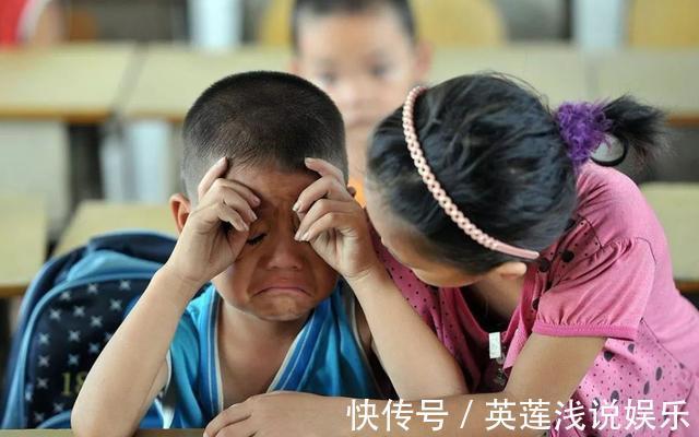 批评|孩子上课时打瞌睡,老师把照片发家长群批评,爸爸霸气回复被称赞