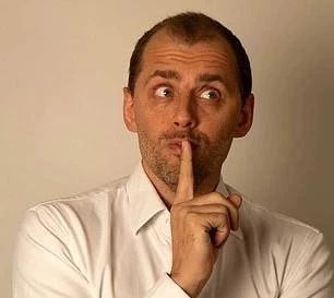 故事|白雪公主不再“傻白甜”作家老爸为女儿改写童话,称原著过时了