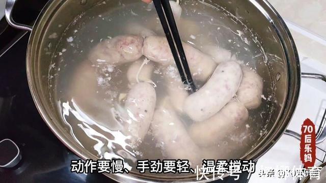 脆皮肠在家就能做,Q弹爆汁无添加,每根成本不到一块钱