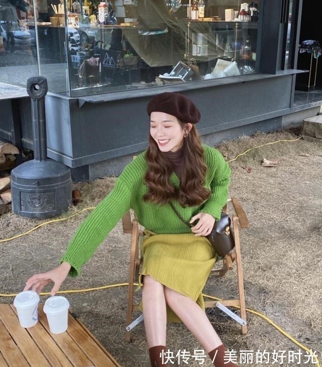 色系 太值得借鉴了,4组配色,显高级“近似配色法”,一学就会!