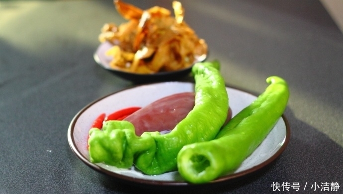 五分钟做一道快手菜,男人拿它当下酒菜,女人和孩子拿它当下饭菜