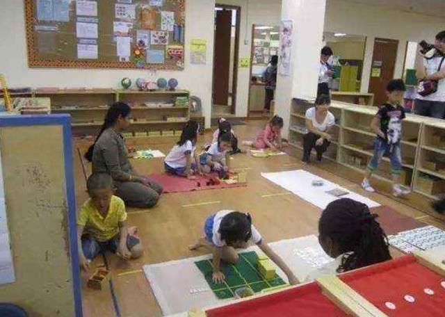 公立幼儿园的大班“人去楼空”，一位爸爸直言：我不让娃去学前班