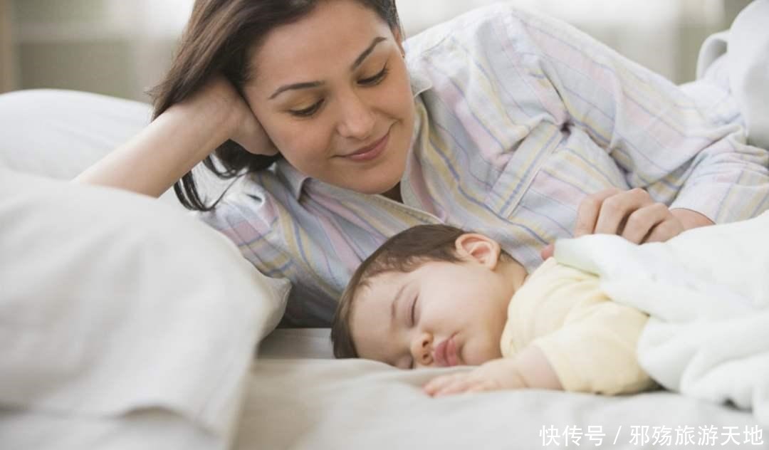 宝爸|宝宝打扰父母二人世界,宝爸神转移娃,网友醒了你就完了