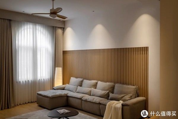 衣帽间|装完500㎡别墅的感悟:300W改造的不止是房子,还有三代人的生活