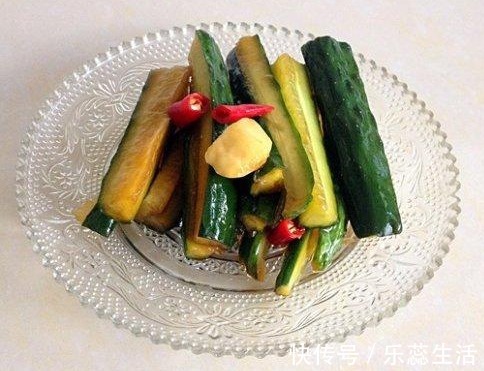 黄瓜|酱黄瓜怎么做才好吃30年老师傅教你一招，爽脆开胃，久放不变质