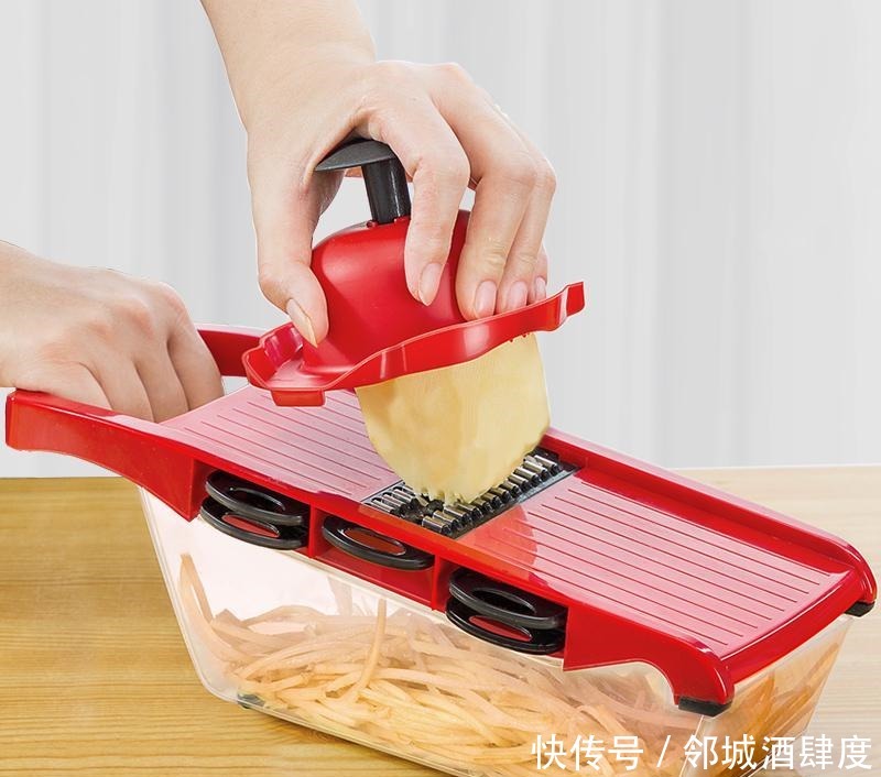 地漏|九成人洗衣机管直接插地漏，太笨了！瞅瞅聪明人怎么做，真是高级！