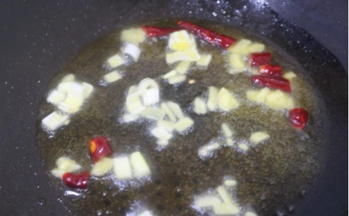 这道菜大人小孩都爱吃,我家每周吃一次,每次做一大碗,全吃光!