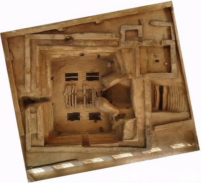 考古学家&真实存在的“九层妖塔”,专家发掘两层就停了,其余七层为何无人敢动