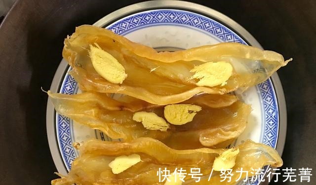 花胶|冬天寒冷干燥,女人要多喝这汤,营养滋润,胶质满满又驱寒!