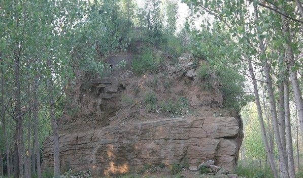 历代帝王封禅泰山,祭地仪式其实在相距数十里高约百米的小山上!