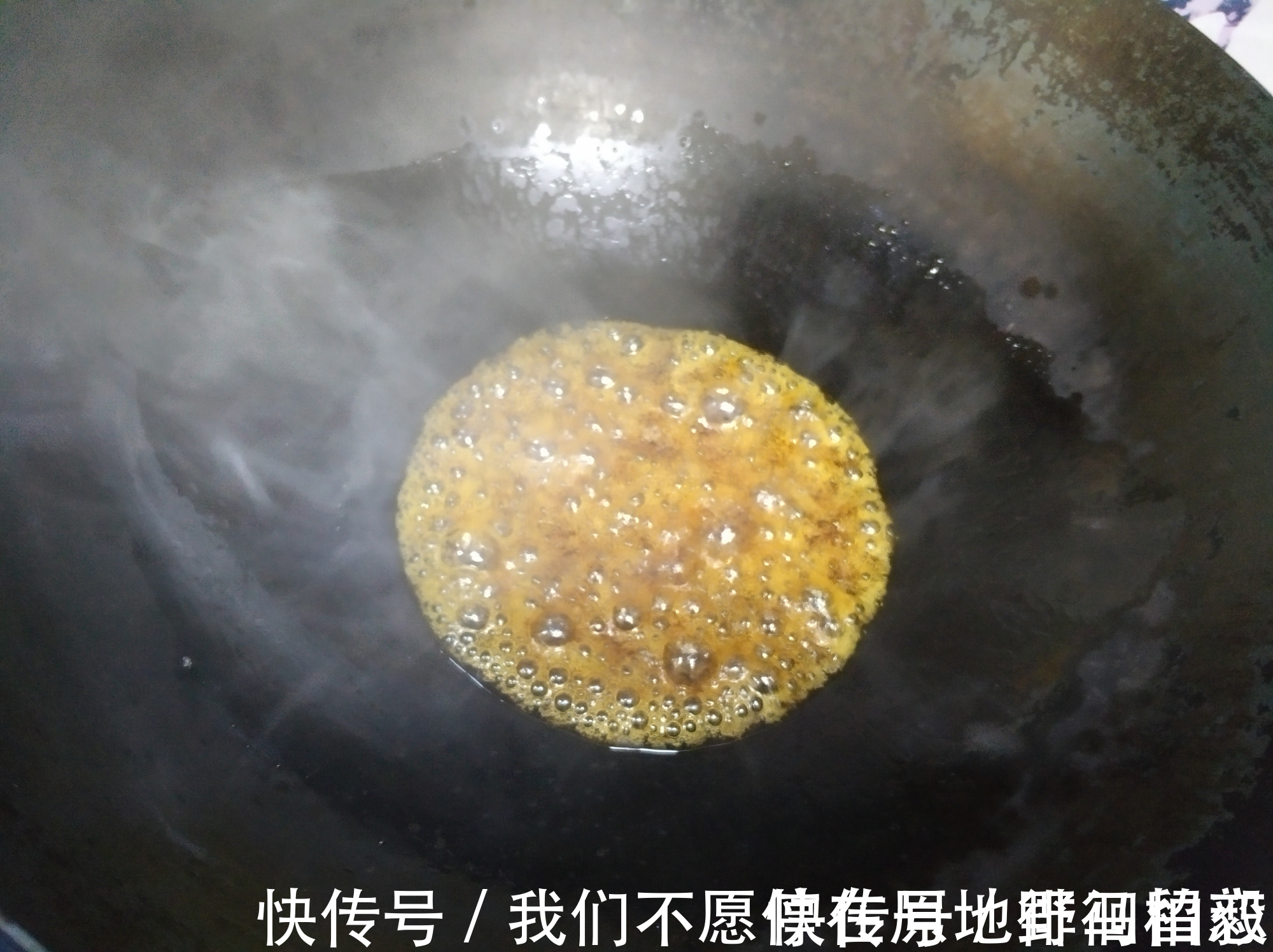 爷爷做了几十年红烧肉,口感软烂香入味,香料只加这四味即可