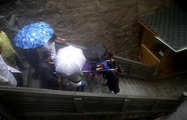 红豆|湿气重的人，4种“零食”敞开吃，排出体内湿气，身体更健康