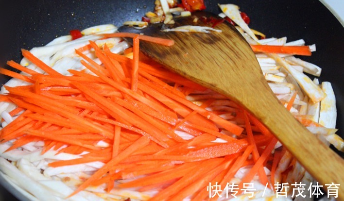 鱼香肉丝|它有“素食之王”的美誉,鲜嫩爽滑,吃着比肉香,人到中年要多吃