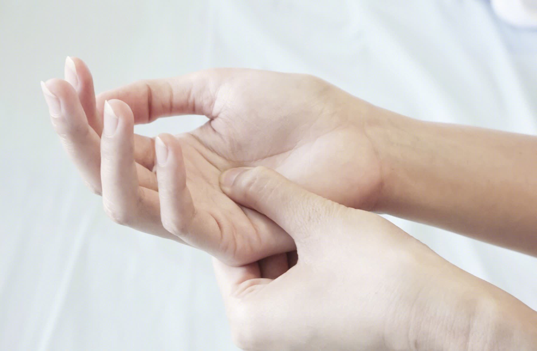 血管内皮|血管堵塞的人，睡觉会有4个表现，若1个不占，血管还很通畅