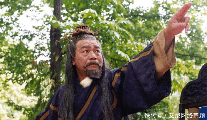 金庸笔下此高手最愚蠢,为了一门二流武功,果断放弃了一门神功