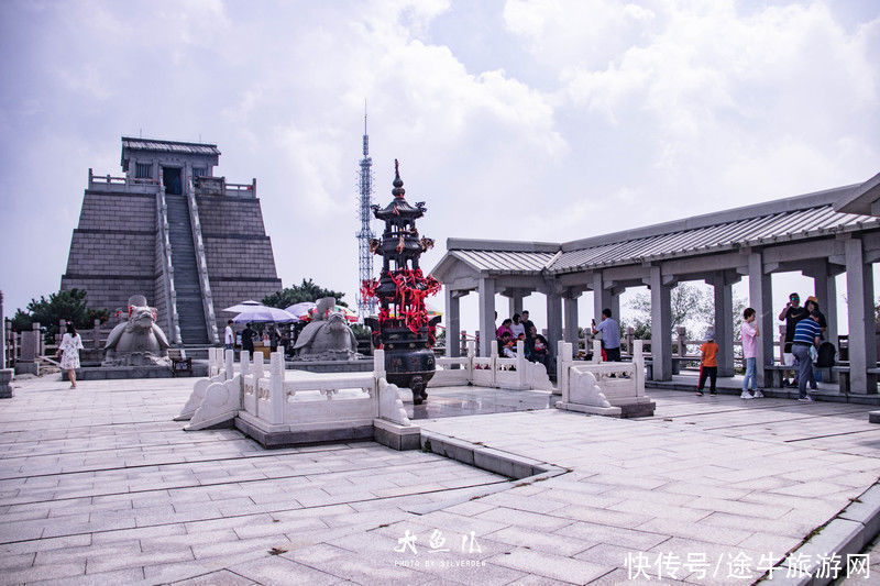 玻璃桥|落日余晖，一颦一笑染尽迷人秋色，遇见古老神秘之国—沂蒙山