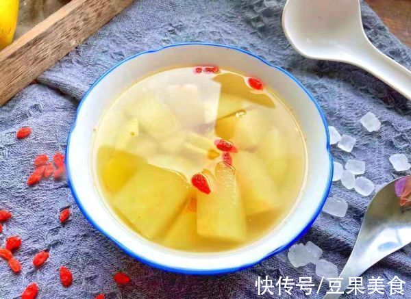 常吃生姜梨汤的人一年也不跑一趟医院