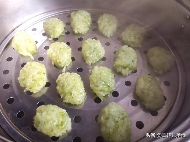 冬天多吃它不用郎中帮，简单一蒸就上桌，蘸料吃太香了，别不懂吃