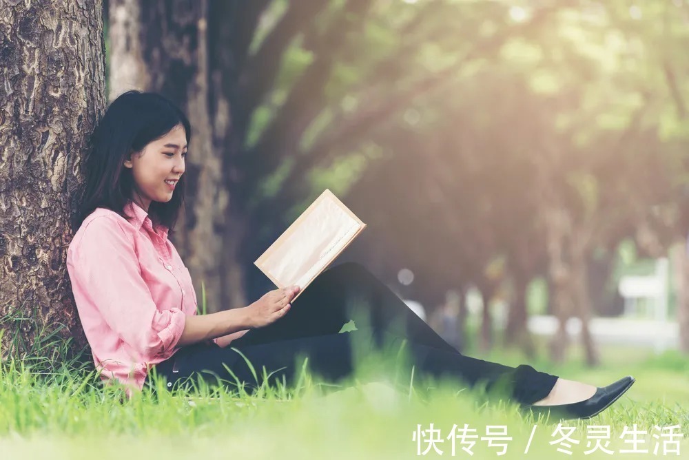 红楼梦|舞元素之博览群书开眼界，腹有诗书气自华。 读书投资成本低，却是一生的高贵。