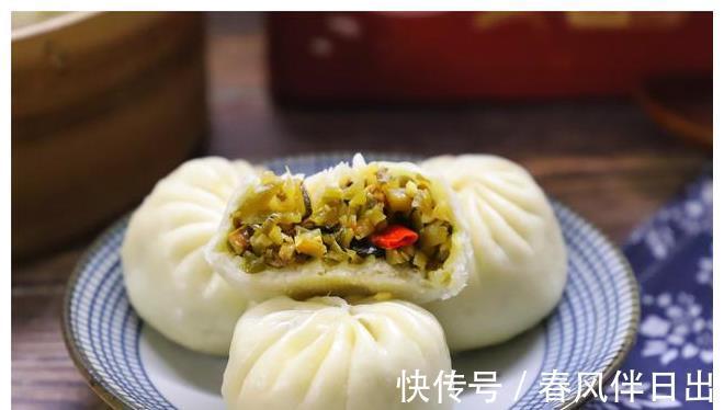 温暖处|宅家20天,用掉了15斤面粉,晒出美食图,网友:南方人变北方