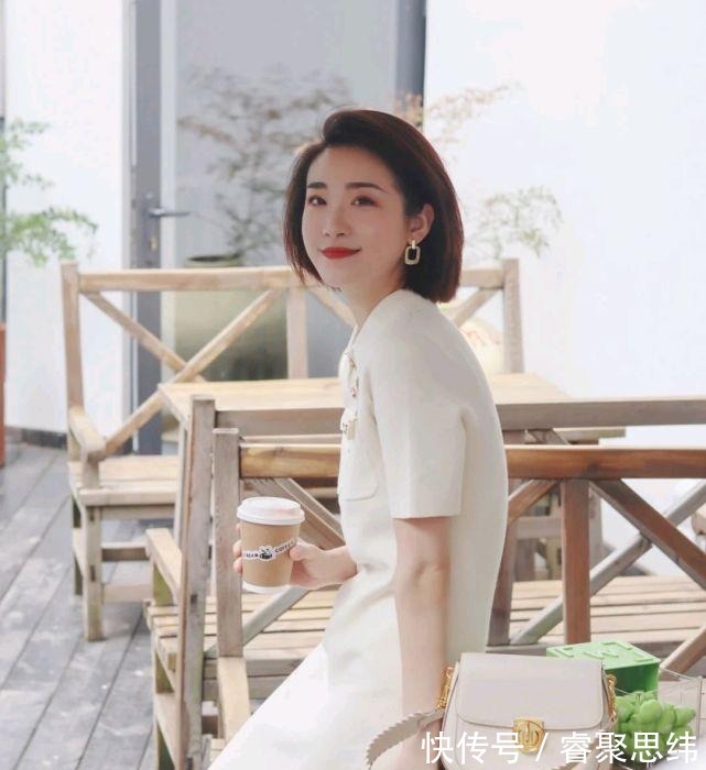 高腰裤|极简穿搭就是不一样,搭配起来毫不费力,精致温柔又有魅力