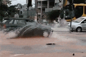 |搞笑GIF趣图：兄弟，你表情很到位啊