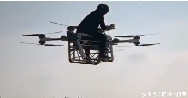 大叔造飞行摩托火到国外，媳妇卖房支持，普通人都能飞的摩托