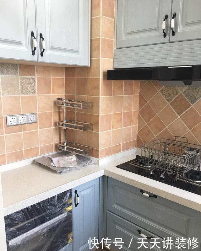 四条腿|晒晒保洁完的新房，全屋差个电视就齐了，邻居居然给电视墙打60分