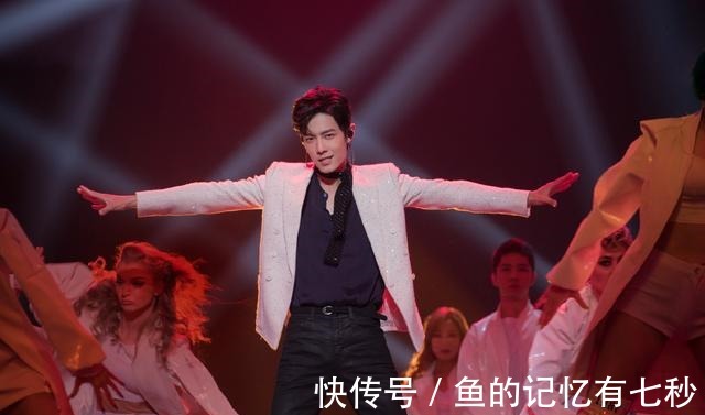 重慶|新年后的肖戰(zhàn)依舊需要使出分身術(shù),還有一次與王一博同臺