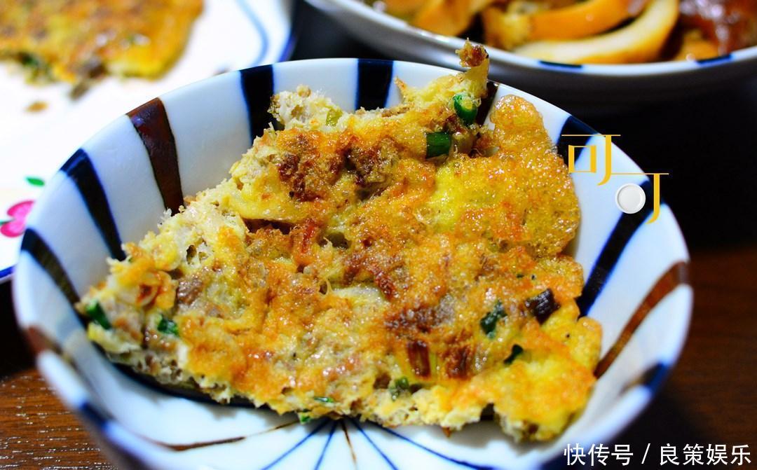 周末的晚餐4个菜都是硬菜，还配上水果饮料，你看吃得如何