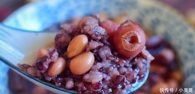 黑米5种最好吃的做法,简单美味又馋人,看看你喜欢吃哪种?