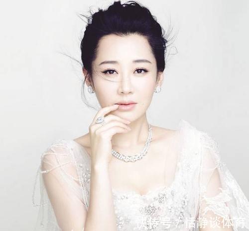 护肤|4款适合50+岁的“万能霜”,能擦手擦脸擦身,大罐用起来不心疼