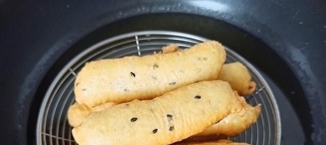 家中有糯米粉的试下这做法,外酥里糯,营养又解馋,比面包好吃