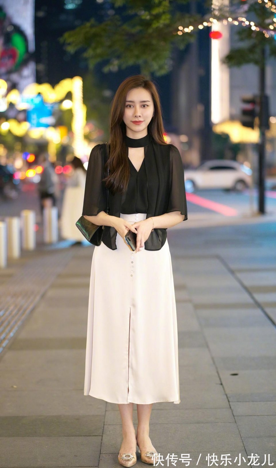 美女|非常有气质的微胖美女,连体裤时尚又美丽