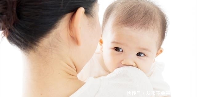 差别|抱着长大和躺着长大的宝宝,未来3个差别明显,父母别不信