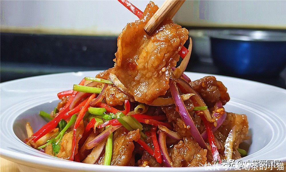 鸡精|教你五花肉新做法，制作方法也简单，成菜香而不腻，不错的下酒菜