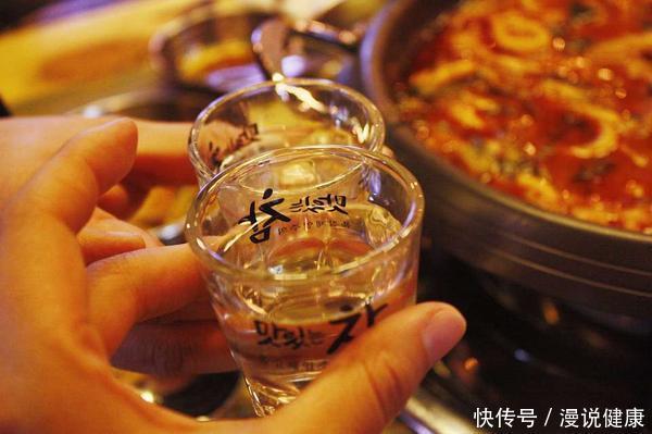 乙醇|伤肝又致癌?这个专门忽悠国人的“健康建议”,劝你真的别上当